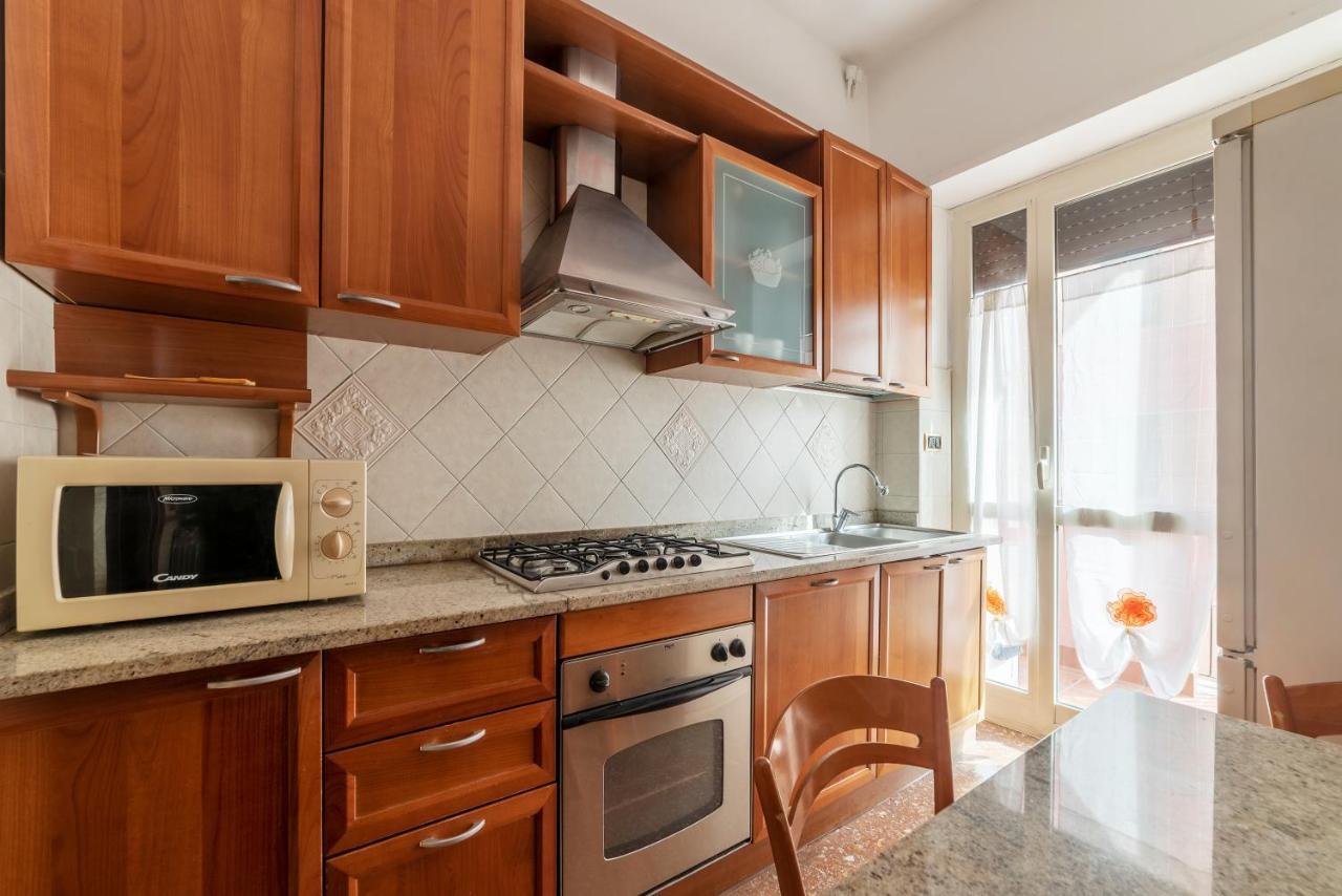 Monteverde Roomy Apartment Sun And Flowers Roma Eksteriør bilde