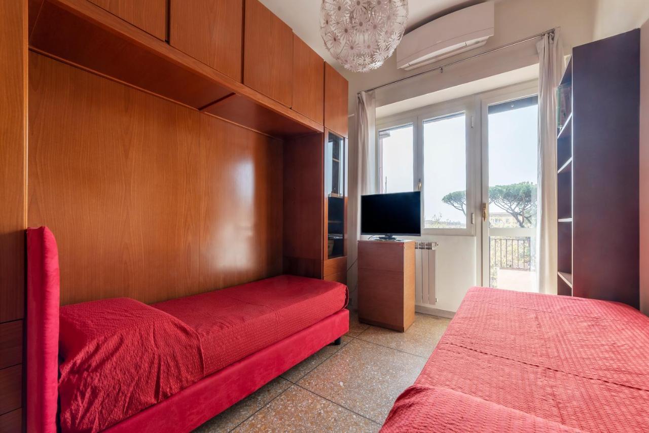 Monteverde Roomy Apartment Sun And Flowers Roma Eksteriør bilde