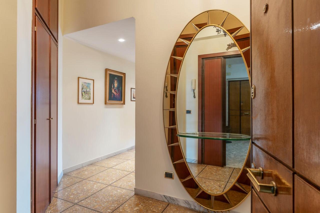 Monteverde Roomy Apartment Sun And Flowers Roma Eksteriør bilde